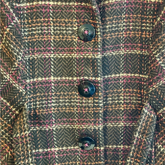 CABi sweater vest in brown/multi. Front button closure with tie. Slim fit. - Picture 3 of 6